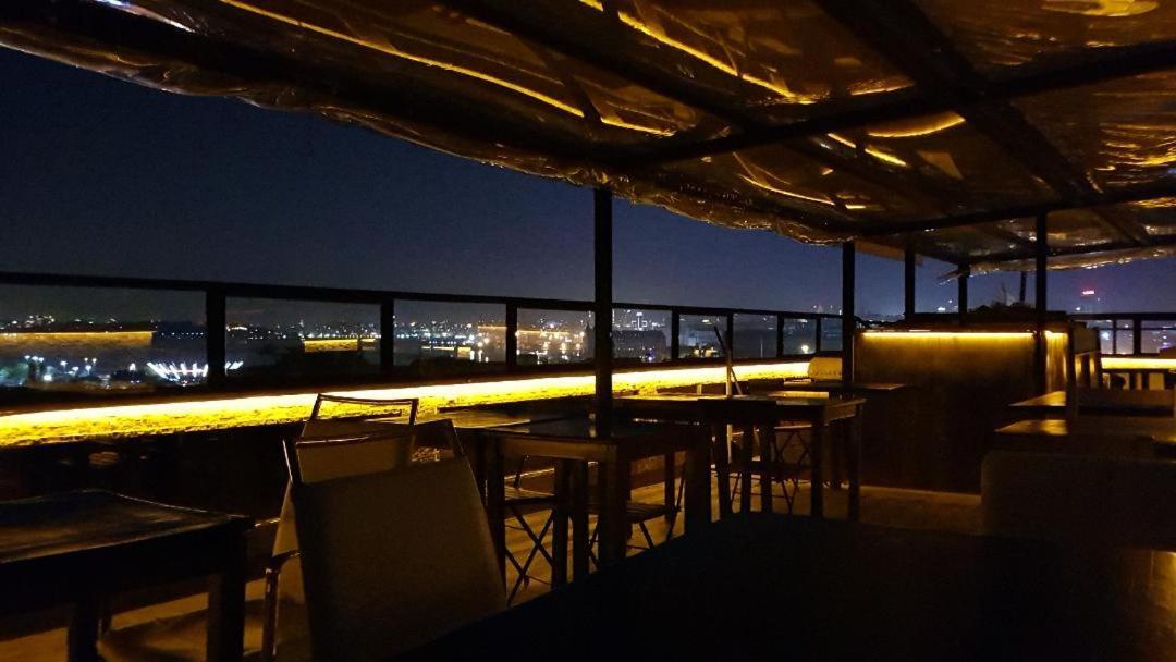 Kadikoey Bristol Hotel Istanbul Bagian luar foto
